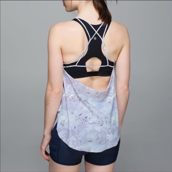lululemon athletica Tops - Lululemon see me run singlet
